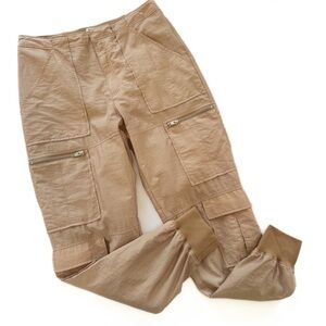 Cinq a Sept Joggers Womens Size 6 Tan Zippers High Rise